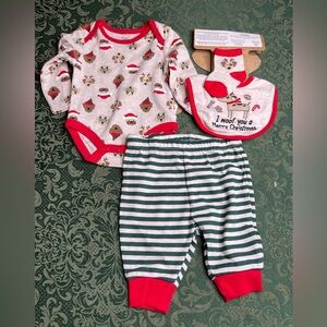 NWT 3m 1st Christmas dogs best GIFT baby essentials bib socks top pants outfit